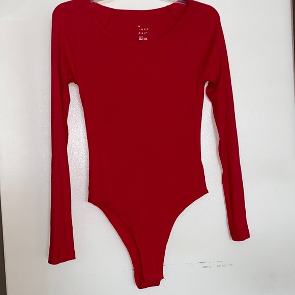 a new day long sleeve body suit red zise: small - Picture 2 of 7